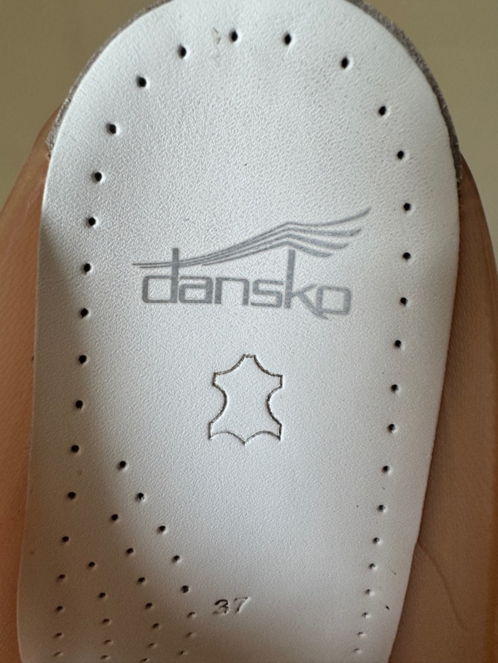 Dansko Open Back Coral Translucent Clogs - Sonja 37 - Picture 2 of 9